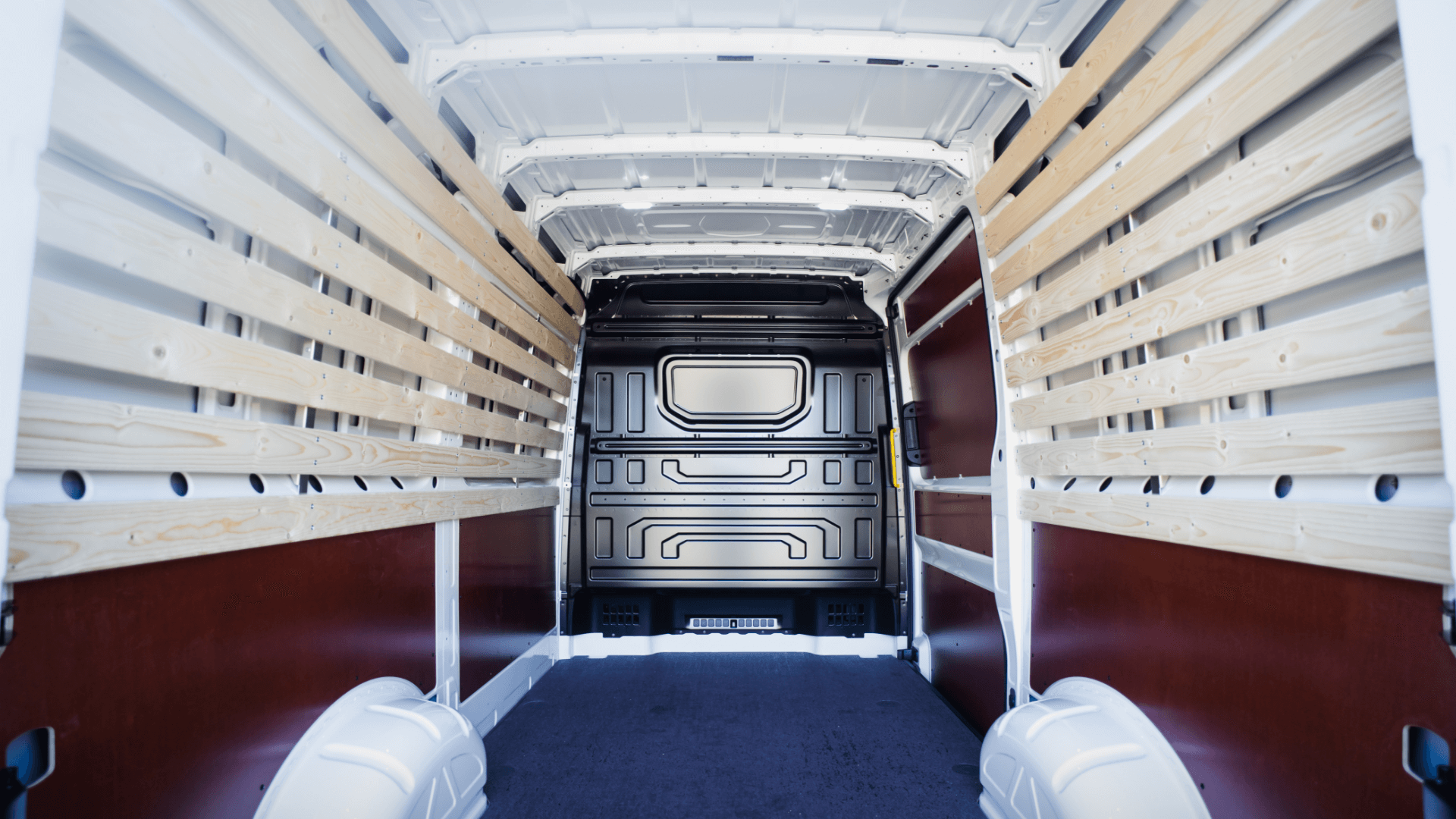 Hoogwaardige bedrijfswagens met ruime laadruimte voor professioneel gebruik in omgeving Roosendaal