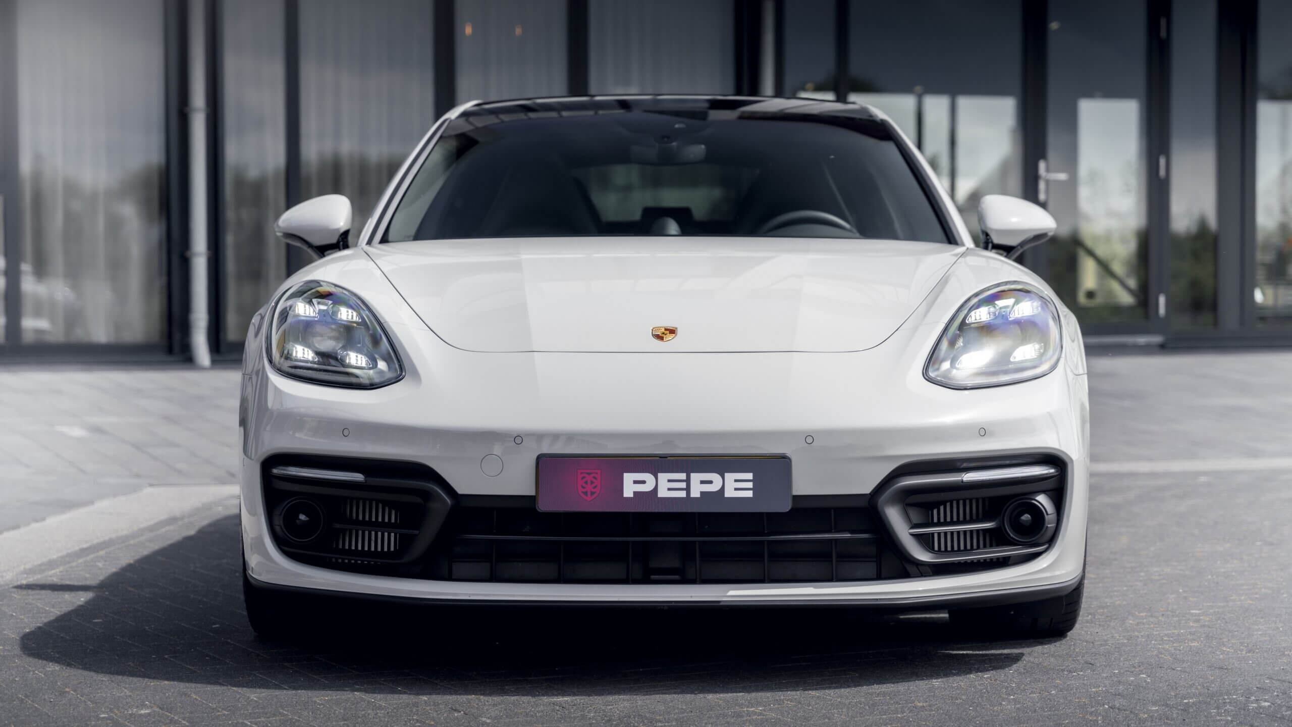 Efficiënte en krachtige Porsche bedrijfswagens voor zakelijke mobiliteit in Roosendaal
