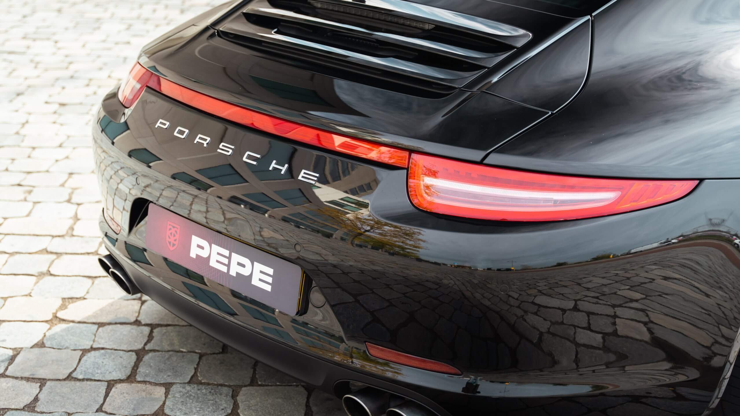 Krachtige Porsche bedrijfswagens voor zakelijke mobiliteit in Roosendaal