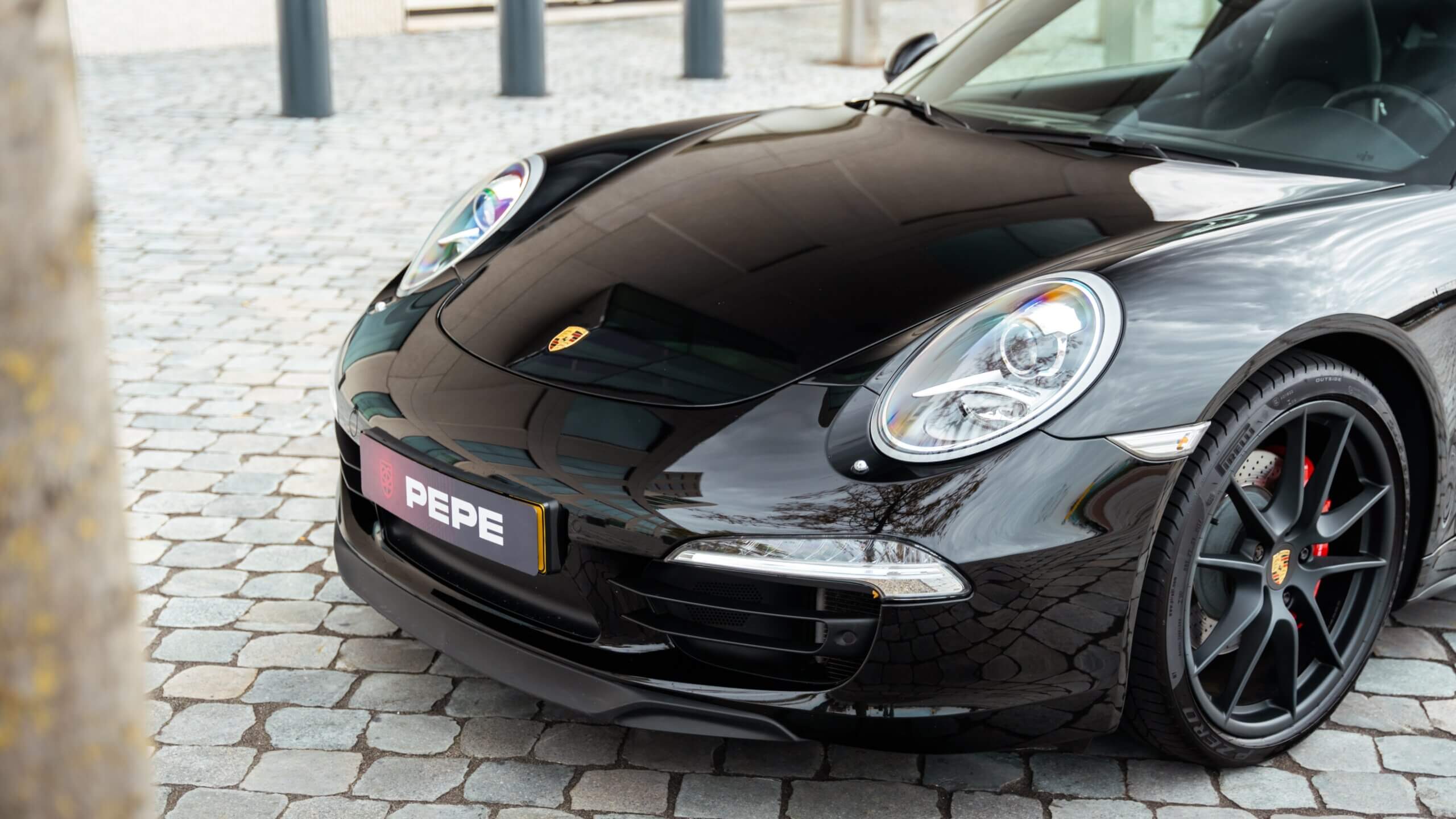 Luxe Porsche bedrijfswagens met uitstekende service voor zakelijke mobiliteitsoplossingen in Roosendaal