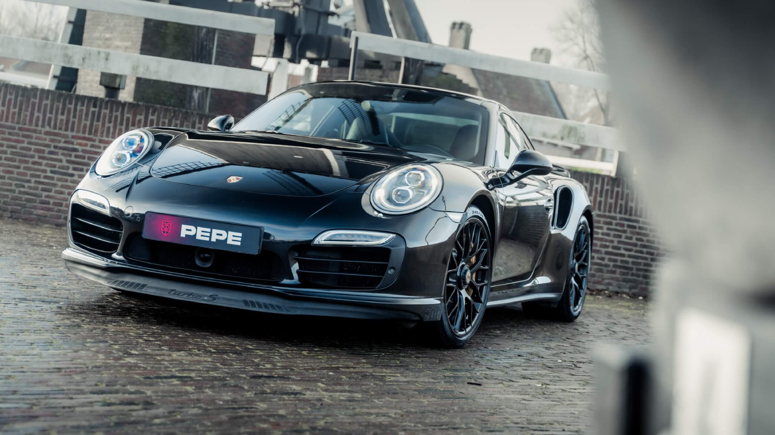 Veilige en veelzijdige Porsche bedrijfswagens voor zakelijke mobiliteitsoplossingen in Noord-Brabant